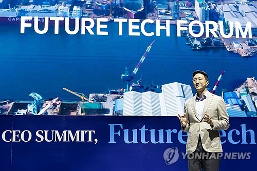 (LEAD) HD Hyundai chief vows to bolster S. Korea-U.S. shipbuilding cooperation at APEC event