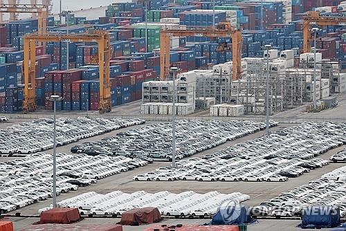 (LEAD) S. Korea's GDP expands 1.2 pct in Q3; fastest growth in 6 quarters