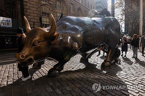 Seoul shares open lower on tech losses