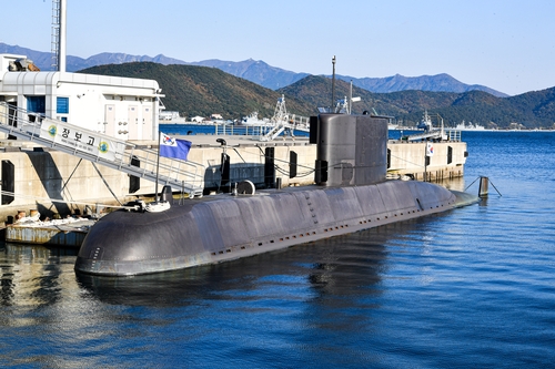 S. Korea's 1st submarine to retire after 34 years in service