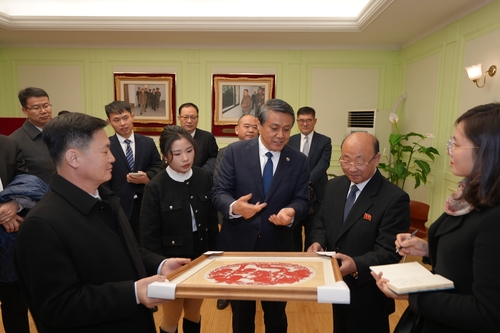 Chinese envoy hopes for increased cooperation with universities in N. Korea