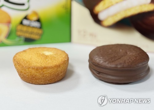 (LEAD) Appellate court acquits worker of 'stealing' Choco Pie snack