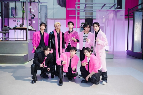 Stray Kids&apos; &apos;Do It&apos; sells over 2.2 mln copies in debut week thumbnail