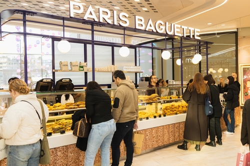 SPC's opens 4th Paris Baguette outlet in London, celebrates 700th global store