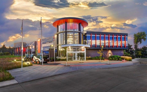 Doosan Bobcat files patent infringement suits against Caterpillar