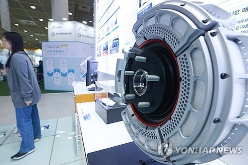 Gov't to support 100 bln won for R&D projects aimed at securing core ceramic technologies