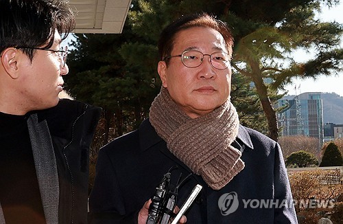 Special counsel indicts ex-justice minister on insurrection charges