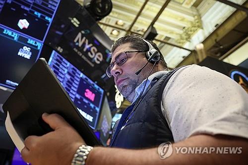 [2보] 뉴욕증시 3대 지수 강세 마감…S&P500 올해 들어 30번째 최고가