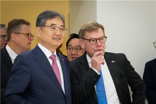 조현, 유엔총회 계기 독일·필리핀·싱가포르·말레이와 회담 – 폰테크 달인