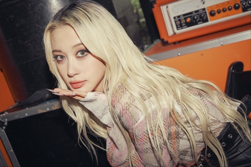 Dayoung performing 'body'