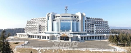 북, 백두산·평양 호텔 곳곳 리모델링…관광 확대 노리나