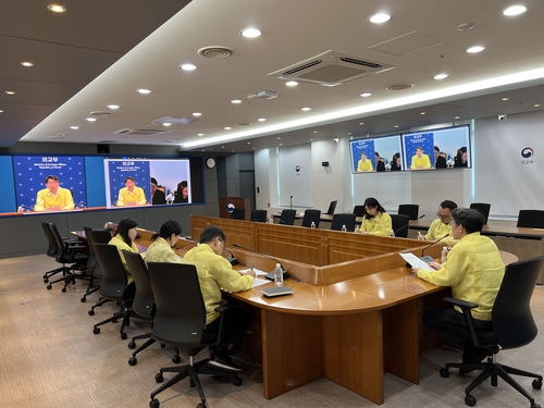 문화/연예 관련 이미지 - 단계