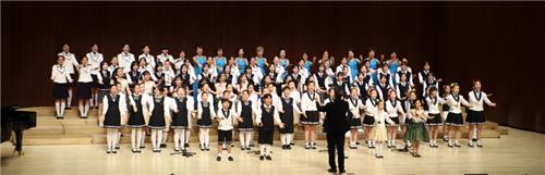 문화/연예 관련 이미지 - 단계