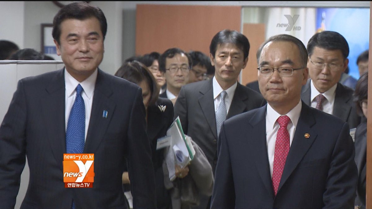 韩日财长重申为重启韩日FTA谈判进行努力很重要