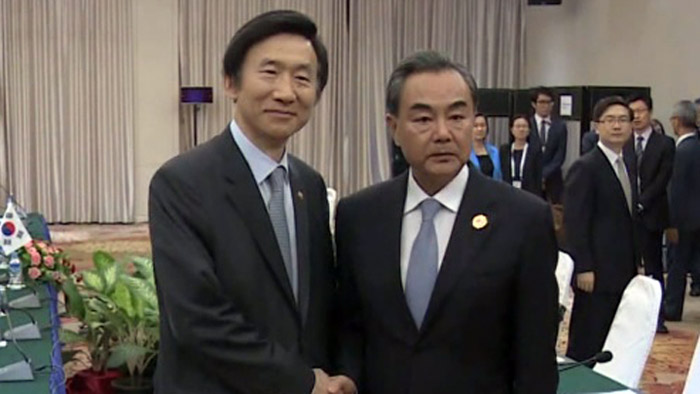 韩中外长老挝会晤谈萨德问题
