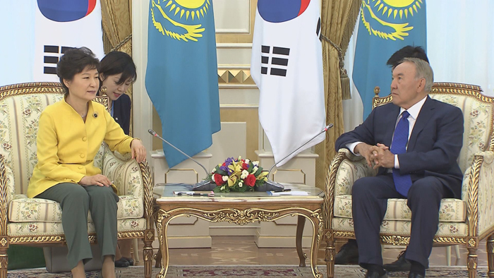 韩哈萨克首脑决定尽早启动韩欧亚经济联盟FTA谈判