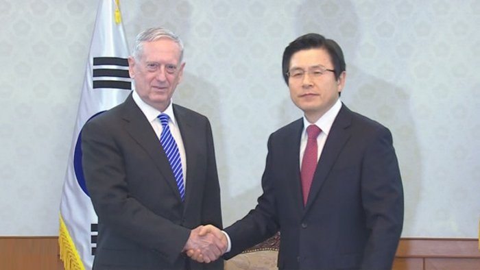 韩代总统接见美防长共商朝核问题