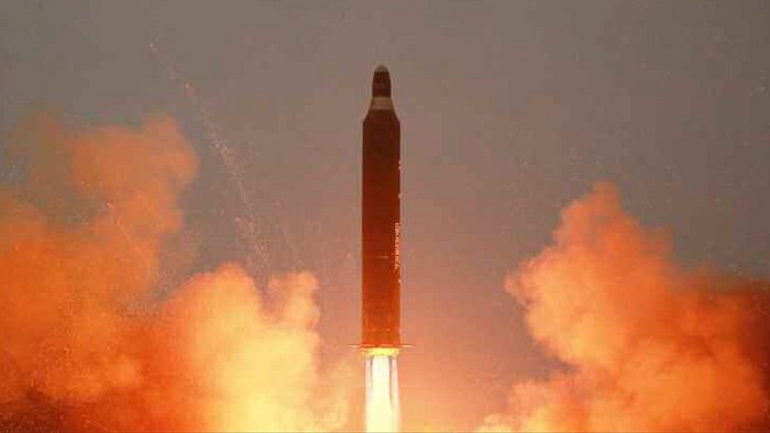 朝鲜发射一枚弹道导弹 从射程判断非洲际导弹