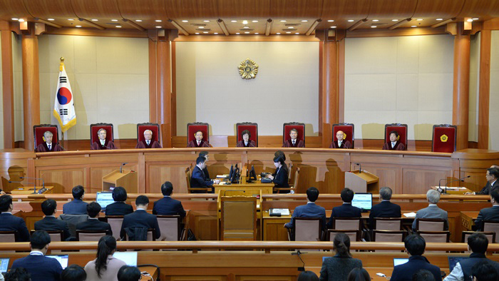 详讯：朴槿惠被弹劾下台 宪院8名法官全员赞成