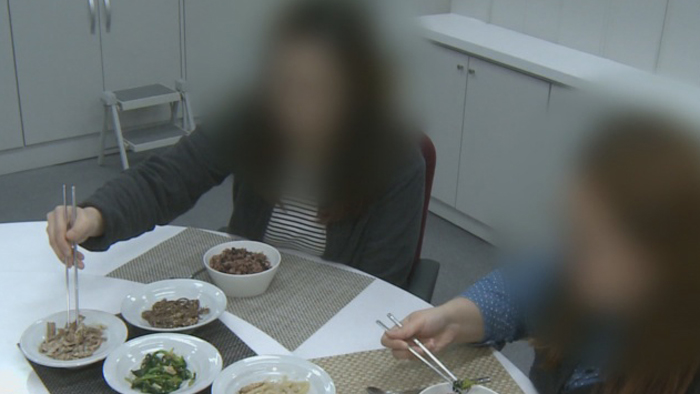调查:六成韩国成人日食两餐 四成常回家吃晚饭