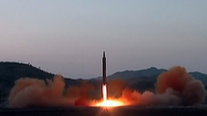 朝鲜所射导弹穿越日本上空落在北太平洋