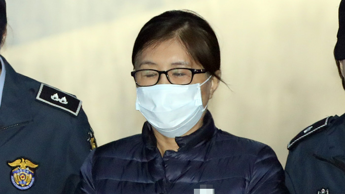 韩检方提请法院判处崔顺实有期徒刑25年