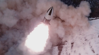 朝鲜从平壤顺安发射三枚短程弹道导弹