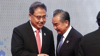 韩外长启程赴华：将对华阐明经济安全事务的立场