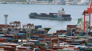 韩国9月贸易收支出现37.7亿美元逆差