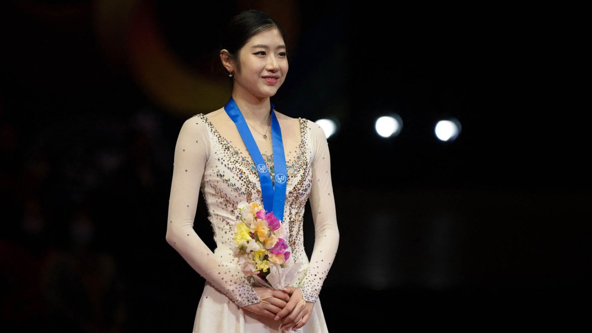 韩选手李海仁在日本花滑世锦赛上摘得银牌