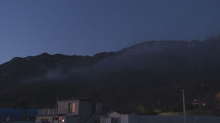 韩江华岛山火明火被扑灭 过火面积22万平方米