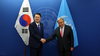 尹锡悦在美会见联合国秘书长古特雷斯