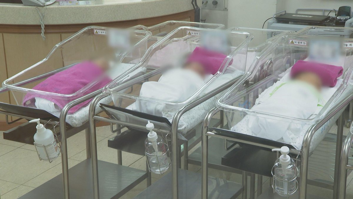韩国去年新生儿数和总和生育率双双创新低
