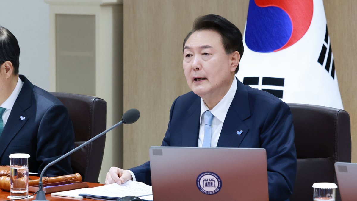 尹锡悦呼吁医学界积极参与对话与政府共商医改