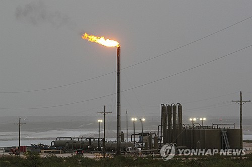 [뉴욕유가] 금리인하 열어둔 파월에 사흘째 상승…WTI 0.2%↑