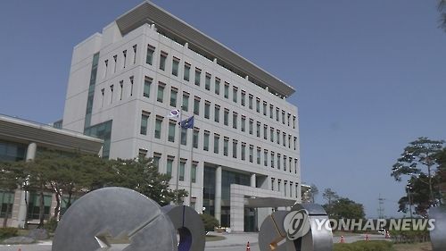 보도방 업주들에게 협회비 명목 돈 갈취한 30대 항소심도 실형