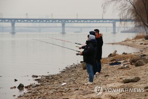 韩上班族工时缩短后充电支出猛增