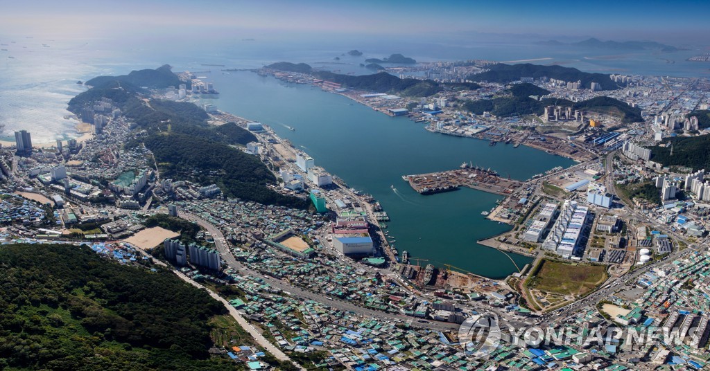 资料图片：釜山甘川港全景 釜山港湾公社供图（图片严禁转载复制）