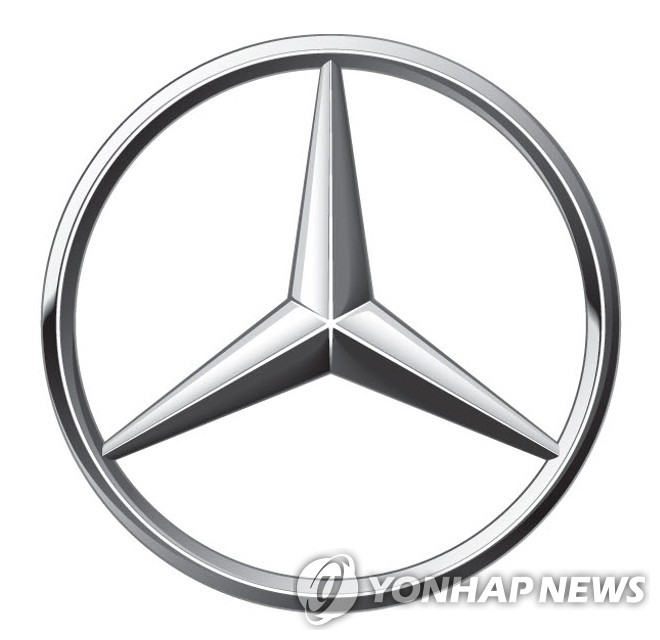资料图片：梅赛德斯-奔驰标志 梅赛德斯-奔驰供图（图片严禁转载复制）