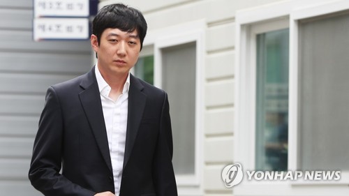 韩国国家短道速滑队前教练曹在范 韩联社TV供图（图片严禁转载复制）