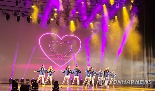 韩国K-POP舞蹈节昨日在香港举行