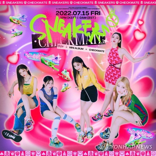 女团ITZY新歌《SNEAKERS》海报 JYP娱乐供图（图片严禁转载复制）