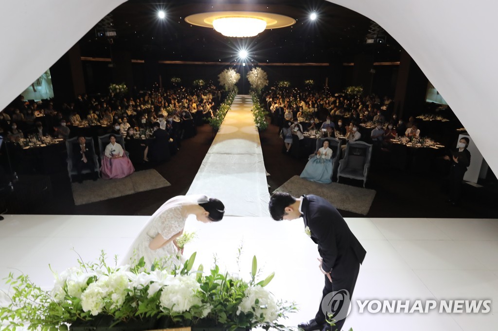 资料图片：婚礼 韩联社