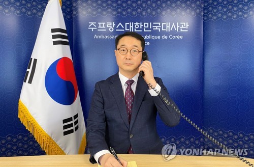 韩对朝代表分别同中俄大使通话吁团结应对朝射弹