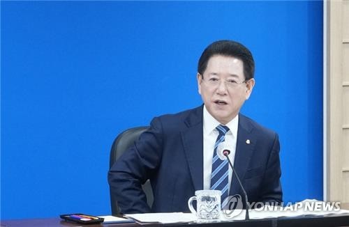 김영록 전남지사, 김계리 변호사의 해촉 촉구