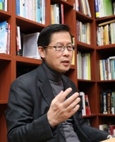 [삶] "남한 대 북한 종합군사력은 1 대 100…남한 완전 열세"