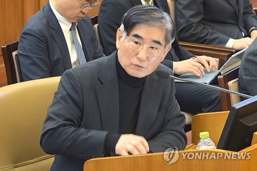 Court delays arrest warrant hearing for ex-defense minister