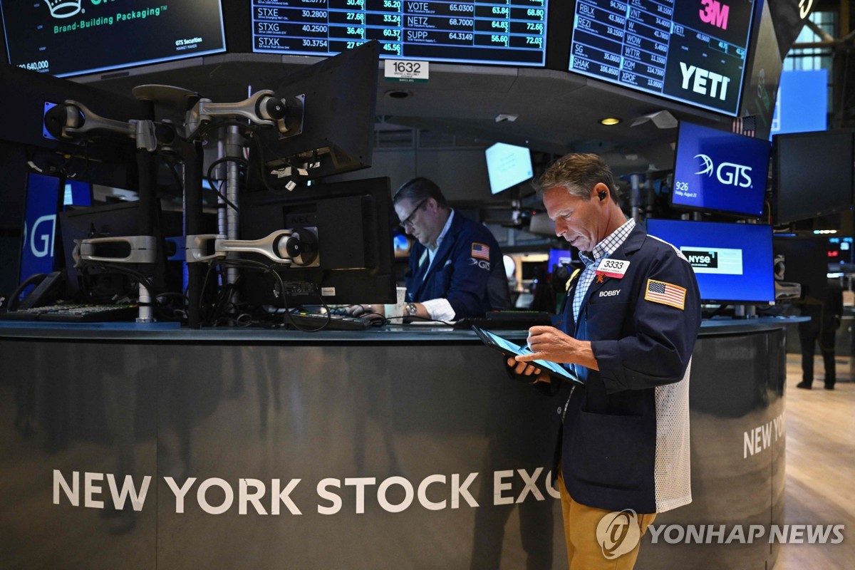 “미 S&P500 지수, 정점이던 2022년 초처럼 고평가”