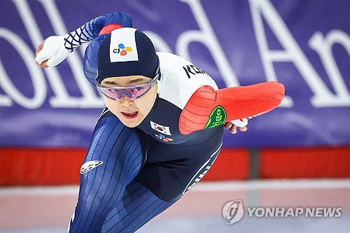 Speed skater Kim Min-sun grabs 1st World Cup medal of season in Norway