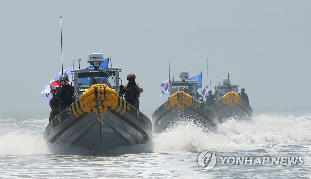 韩军与联合国军共击中国非法捕捞渔船